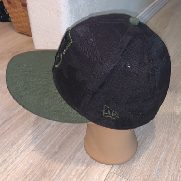 New Era 59 fifty Cleveland Indians camo baseball hat - Picture 2 of 8